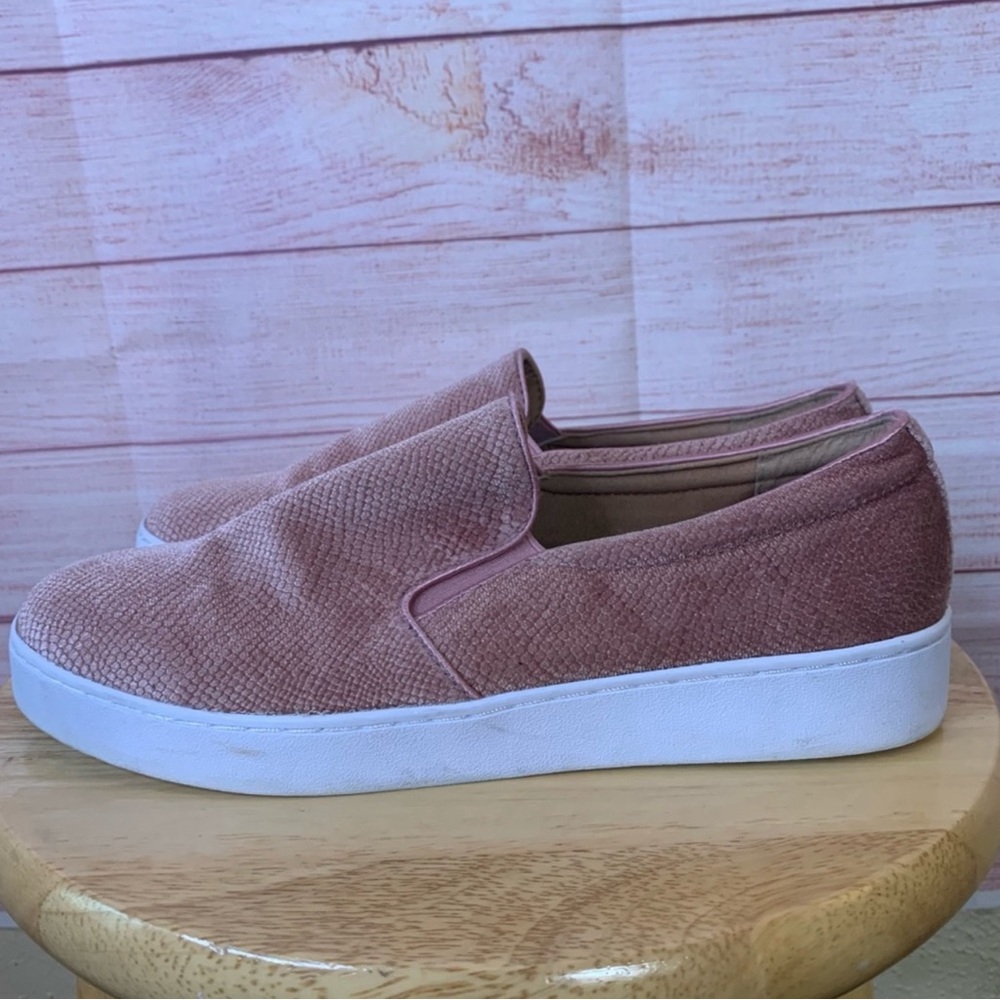 Vionic Rose Pink Slip On Shoes Size 9